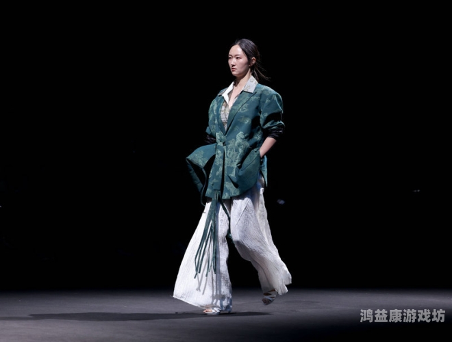 亚洲精品国产首次亮相在线，探索文化与创新的完美融合