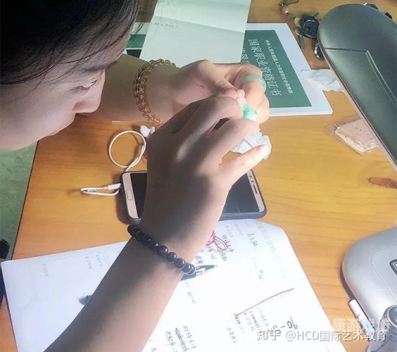国产在线一区二区，探索中国网络影视内容分级的现状与未来