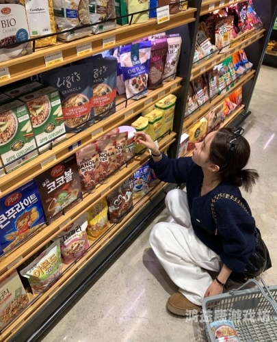 日韩无码久久久久久齐齐日韩无码电影市场分析，久久久久久齐齐现象的背后