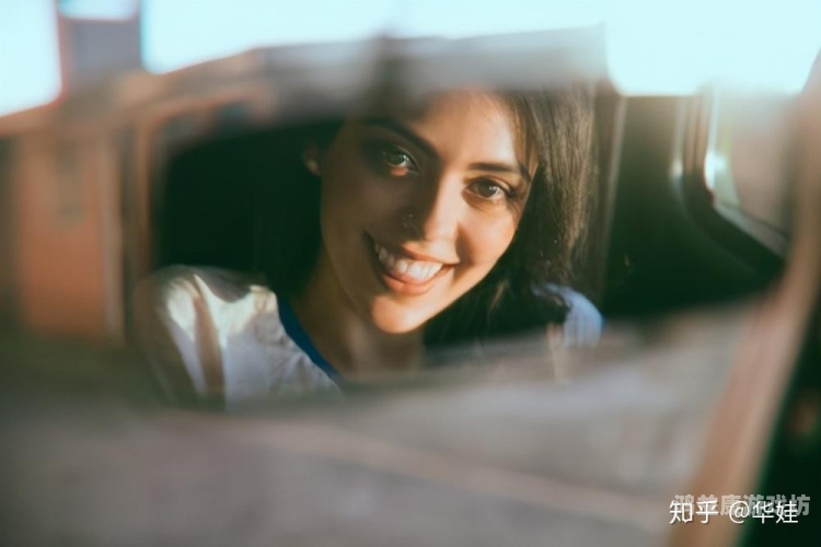 久久五月综合婷婷私久久五月综合婷婷私，探索现代女性的自我表达与成长之路