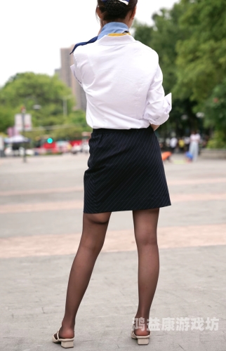 制服丝袜中文丝袜点击进入制服丝袜，时尚与职业的完美结合，点击进入了解更多