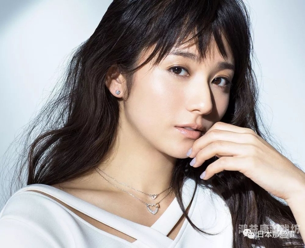 中文字幕文化现象解析，从熟人丝袜人妻痴汉看网络亚文化的传播与影响