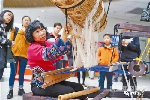 国产精品亚洲性爱，文化、艺术与市场的多元交融