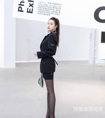 丝袜与制服文化，欧洲与亚洲的时尚对比及中文语境下的解读