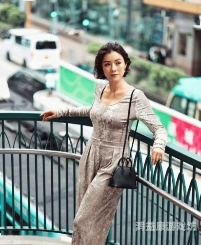 人人妻人人爽人人做91，网络现象背后的社会心理分析