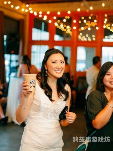 亚洲色婷婷5月，文化、时尚与娱乐的多元交融