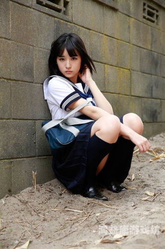 中字幕爆乳老师护士中字幕爆乳老师护士，网络热议背后的文化现象与反思