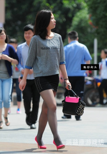 中文有码无码人妻丝袜，文化现象与市场趋势分析