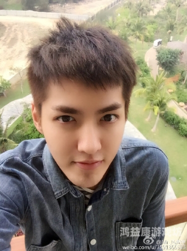 亚洲网友自拍文化观察，从个人表达走向社会现象的全景分析亚洲综合症