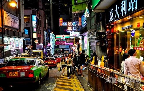 98精品国产综合久久，回顾90年代末国产影视的黄金时代98精品国产综合久久久久久影视