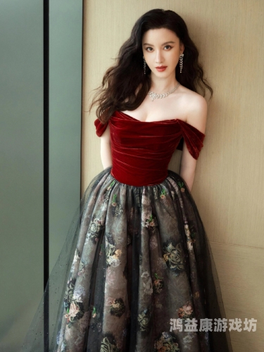 丰满熟妇区毛片揭秘，一位久违的性感女神久久无人的意思