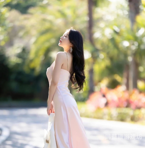 热久久美女精品天天吊色，探索美女背后的神秘魅力