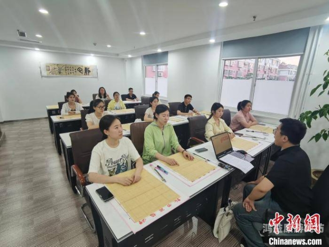 亚洲人成日本片亚洲风潮席卷日本电影市场，多元魅力展现新篇章