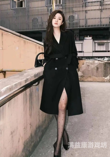 新闻资讯，高跟黑色丝袜的诱惑与禁忌丝袜高跟鞋与各种服饰间的搭配