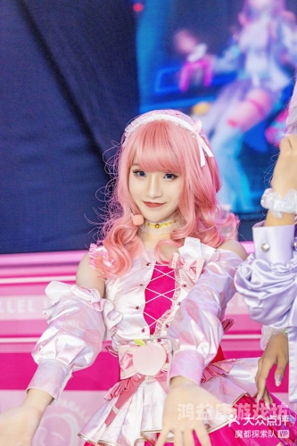 精品国产三级AⅤ在线观看，蜜桃盛宴