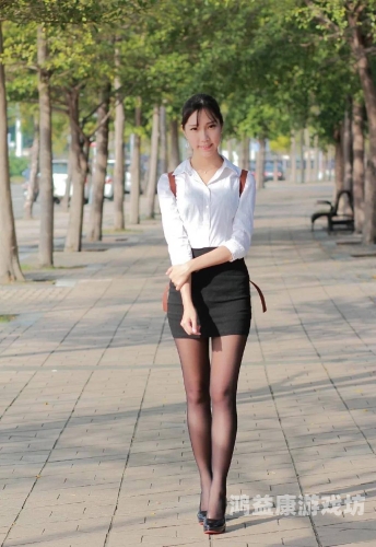 丝袜美人，揭开人妻的紧致秘密