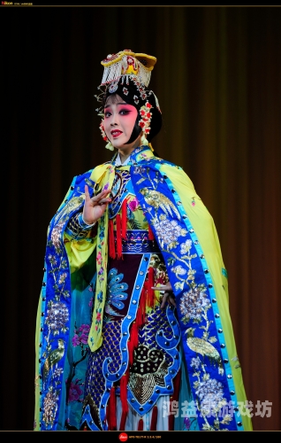 2018国产色大观，引领潮流，展现多彩世界2018国产色惰