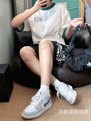 新闻资讯，白袜小子揭秘球鞋狂欢节
